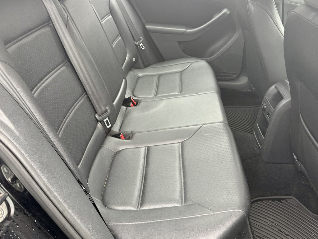 2014 Volkswagen Jetta Image 12