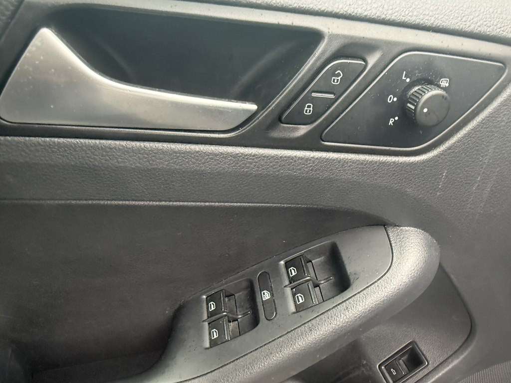 2014 Volkswagen Jetta Image 18