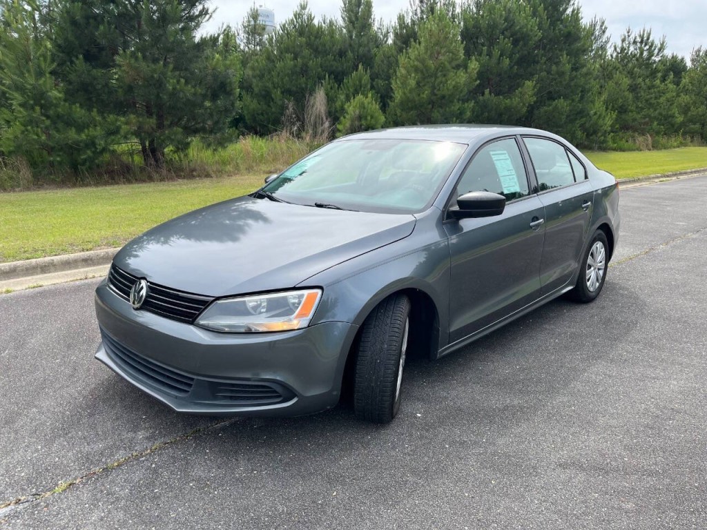 2014 Volkswagen Jetta Image 2