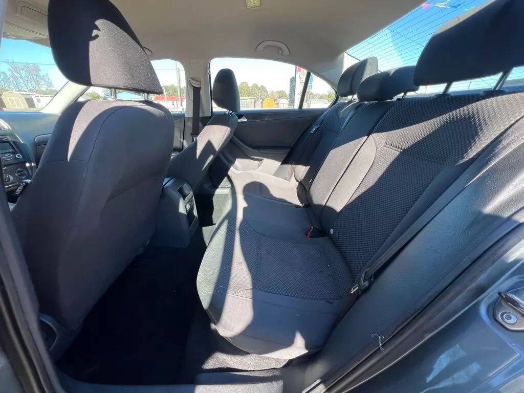 2014 Volkswagen Jetta Image 9