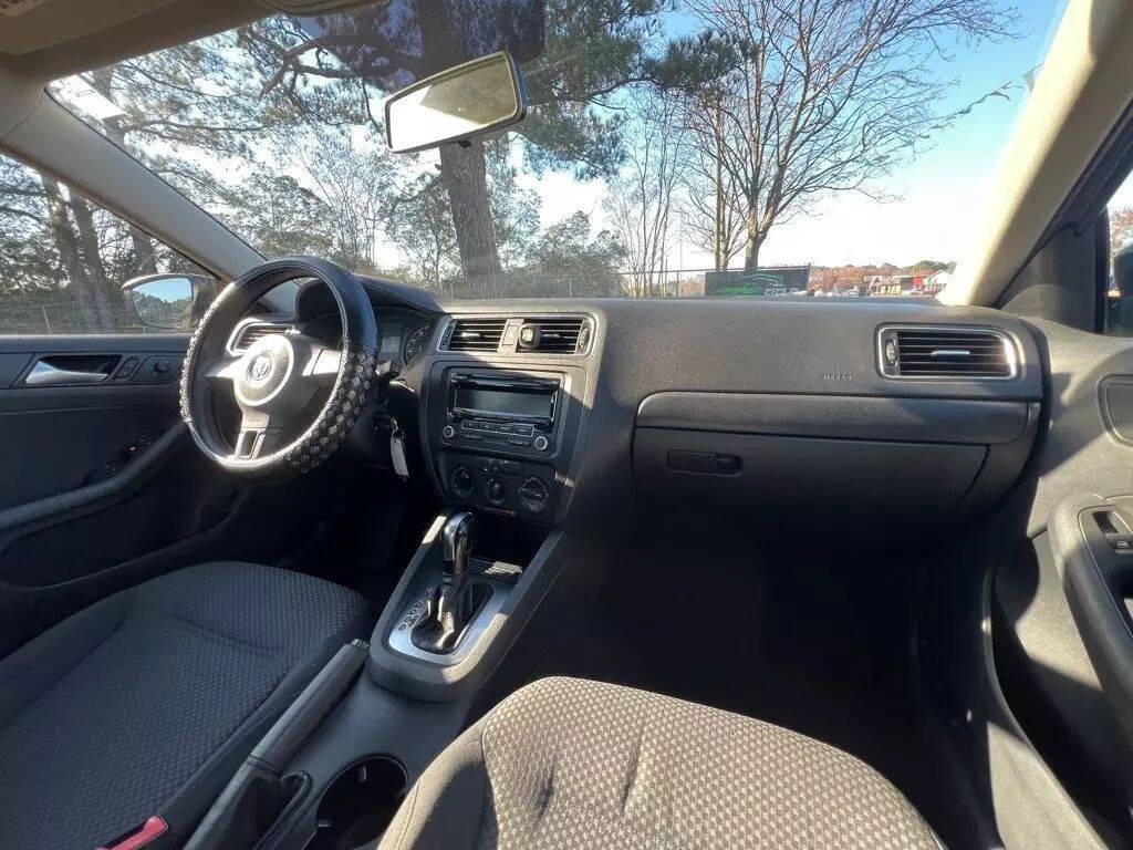 2014 Volkswagen Jetta Image 12