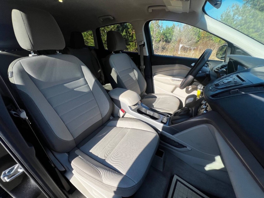 2016 Ford Escape Image 16
