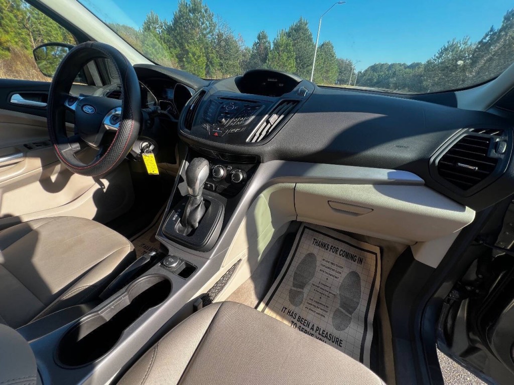 2016 Ford Escape Image 17