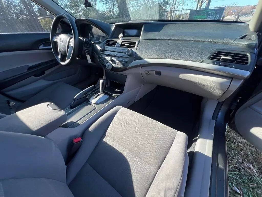 2012 Honda Accord Image 16