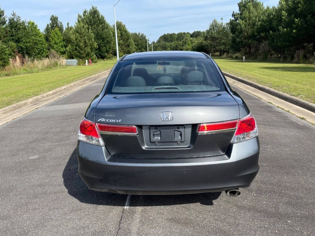 2012 Honda Accord Image 5