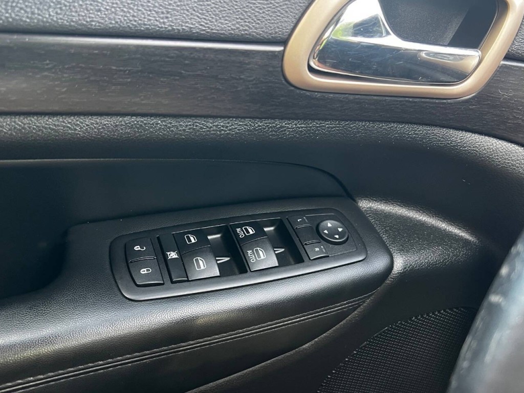 2014 Jeep Grand Cherokee Image 21