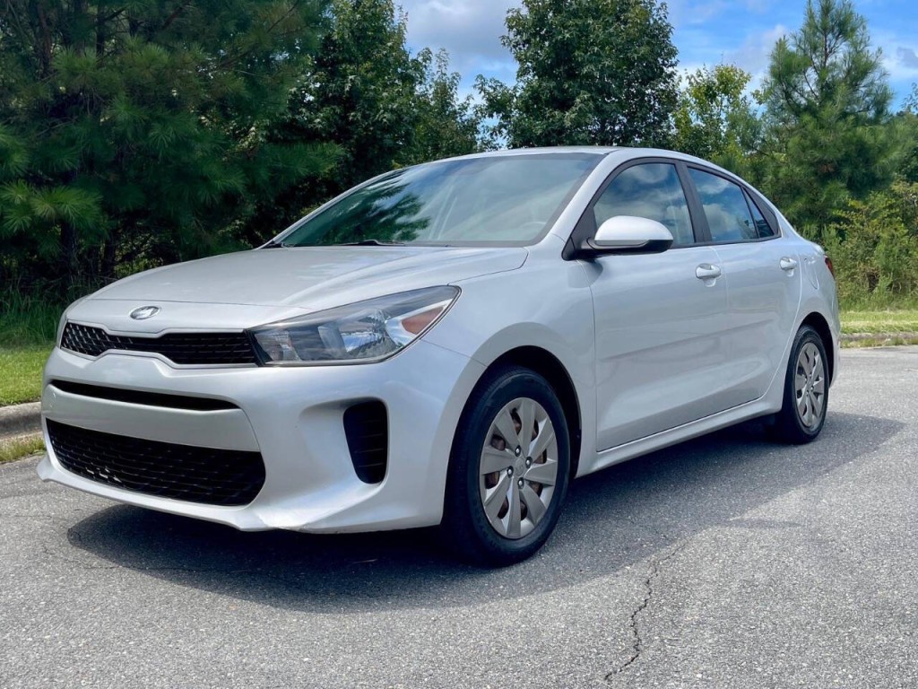 2019 Kia Rio Image 2