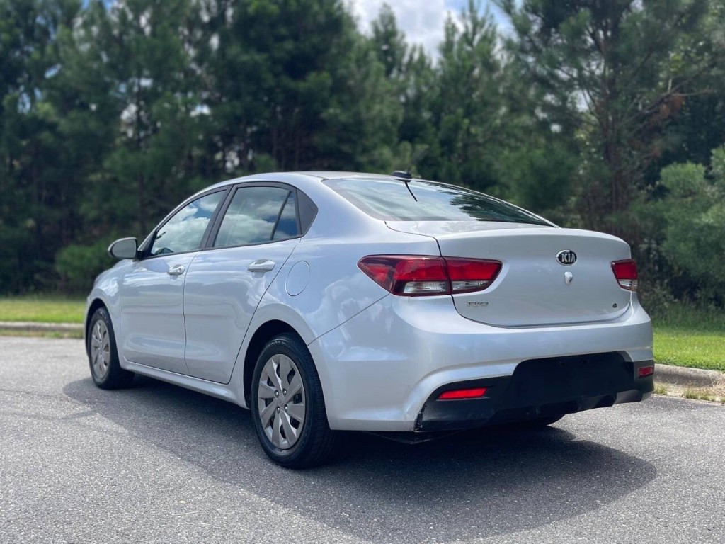2019 Kia Rio Image 6