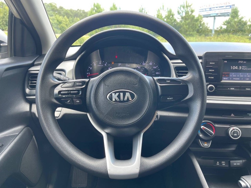 2019 Kia Rio Image 11