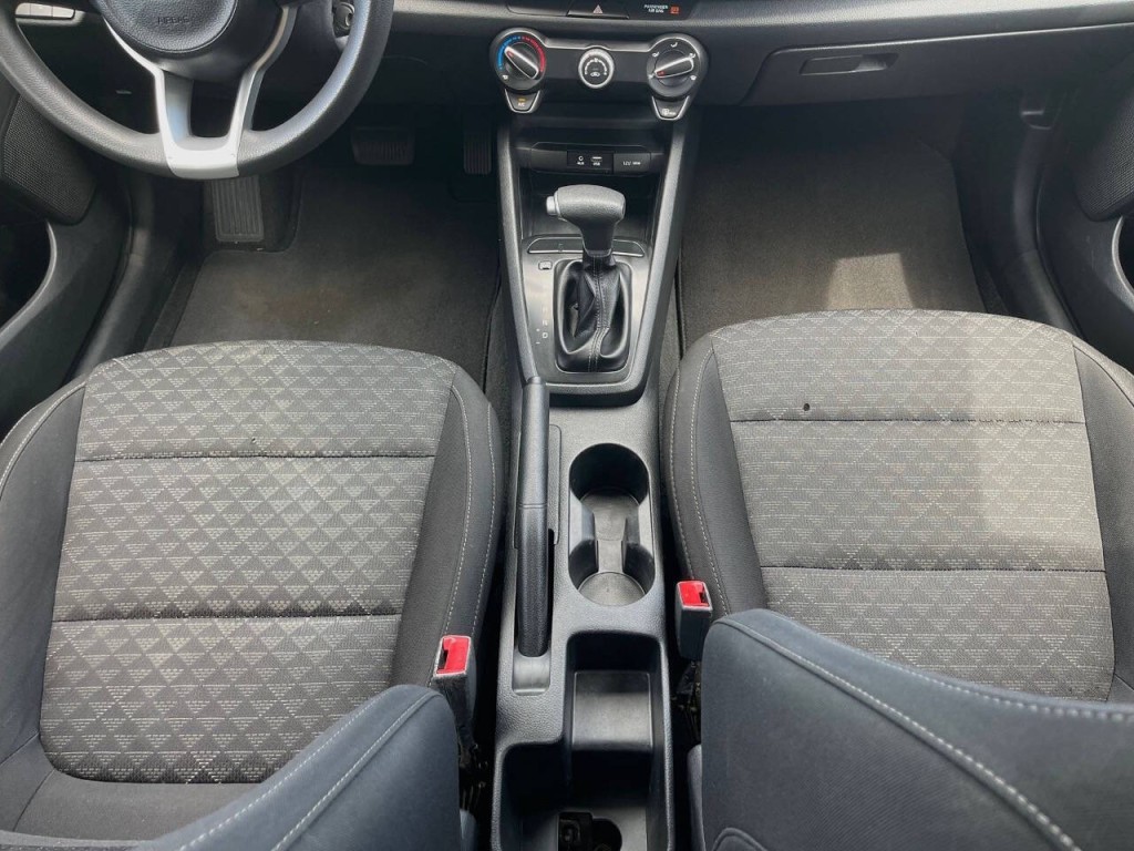 2019 Kia Rio Image 13