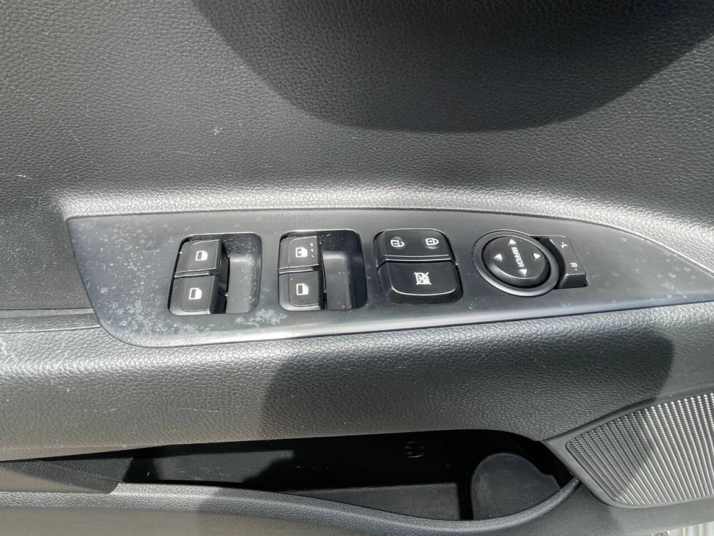 2019 Kia Rio Image 23