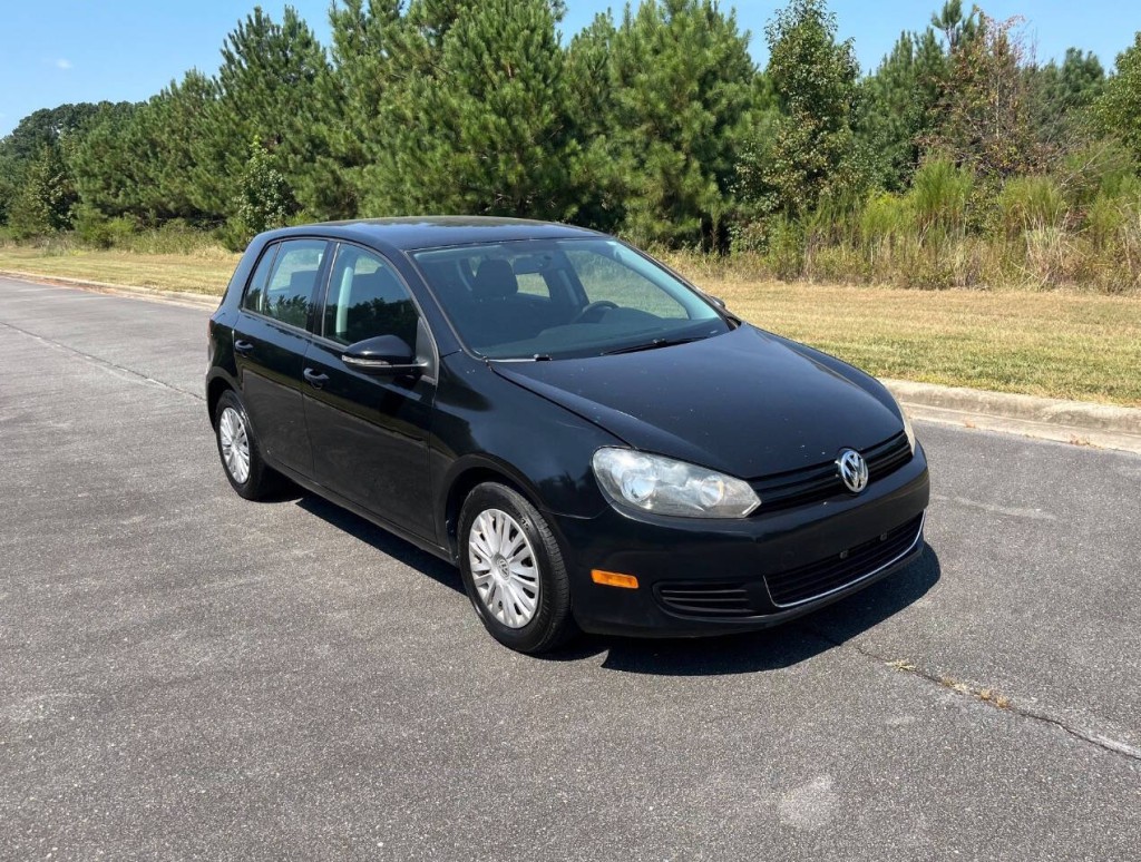 2012 Volkswagen Golf Image 8