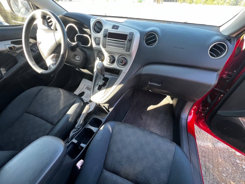 2009 Pontiac Vibe Image 17