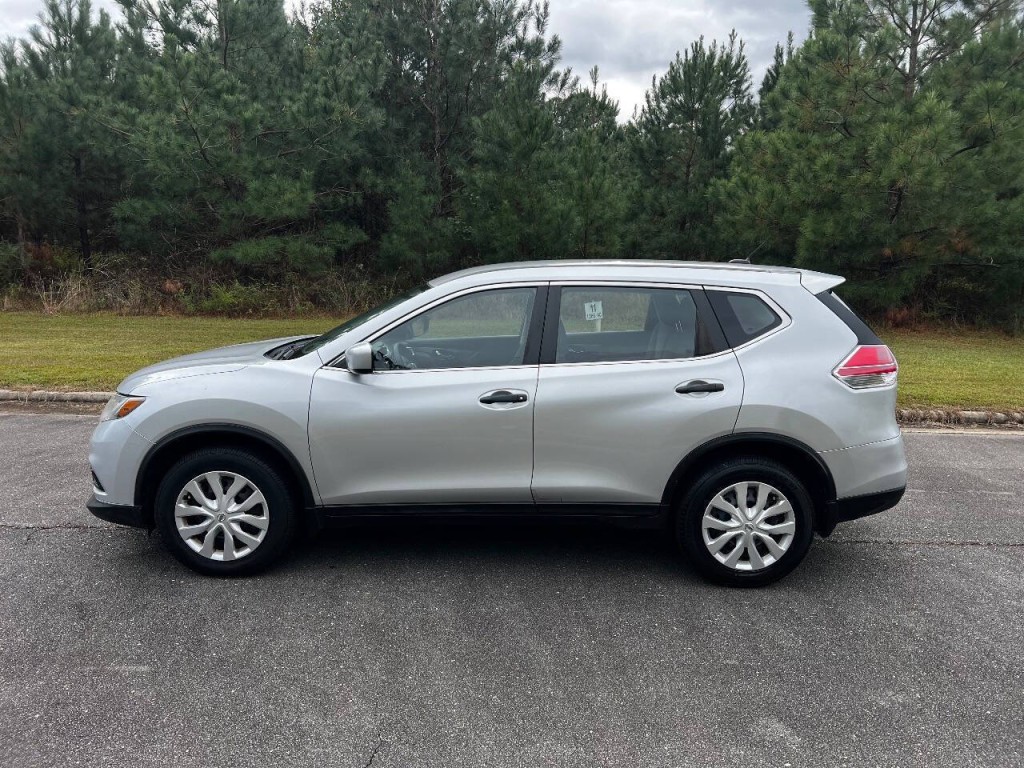 2016 Nissan Rogue Image 3