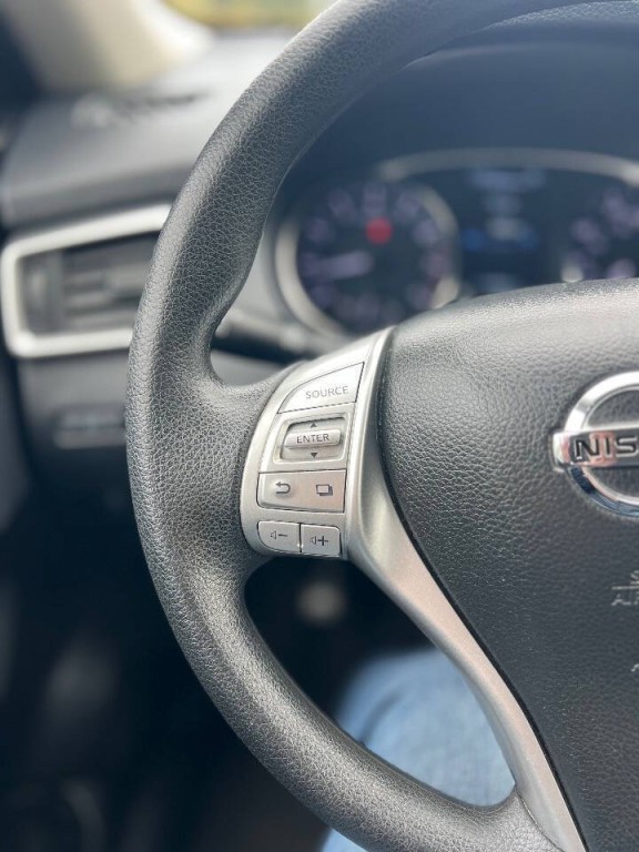 2016 Nissan Rogue Image 19