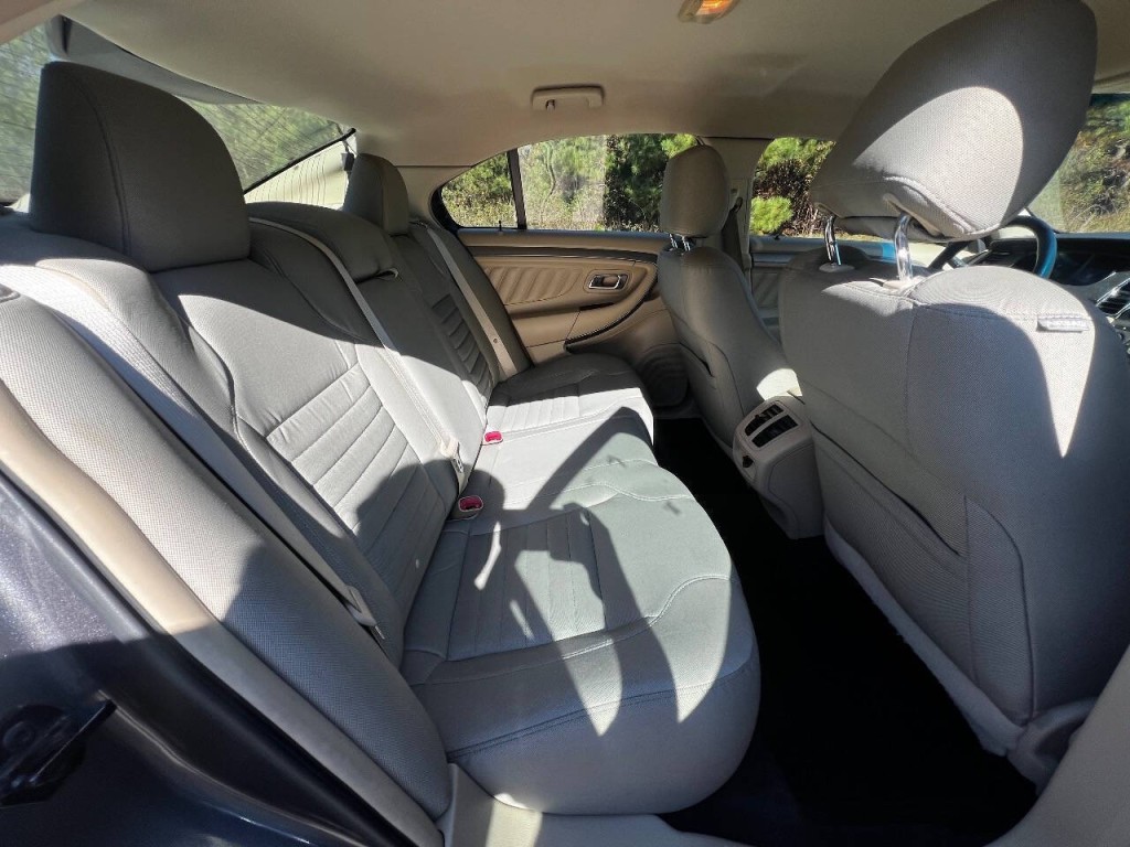 2013 Ford Taurus Image 13