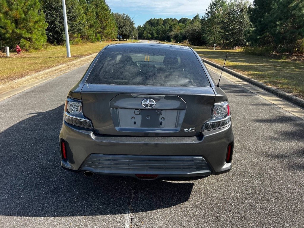 2015 Scion tC Image 5