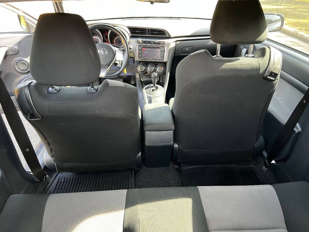2015 Scion tC Image 12