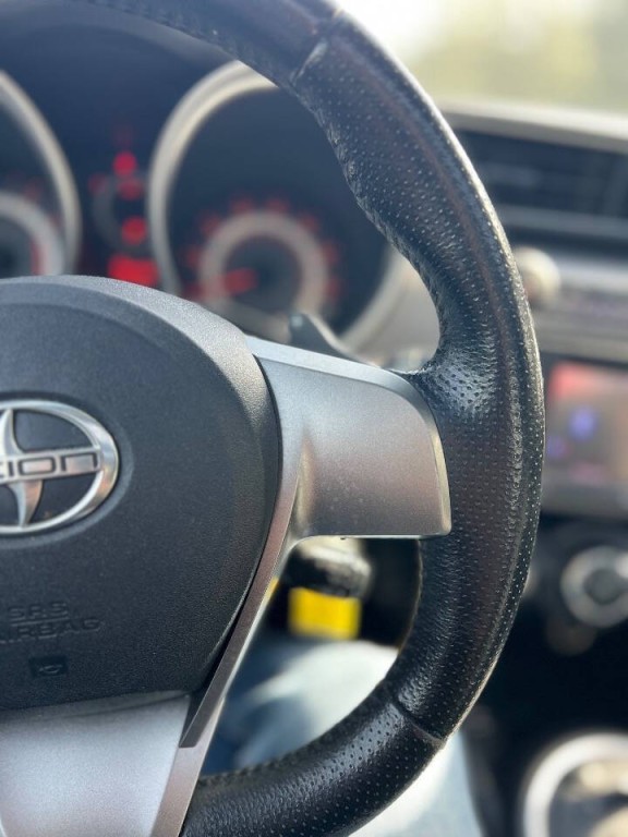 2015 Scion tC Image 19