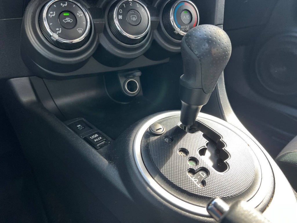 2015 Scion tC Image 21