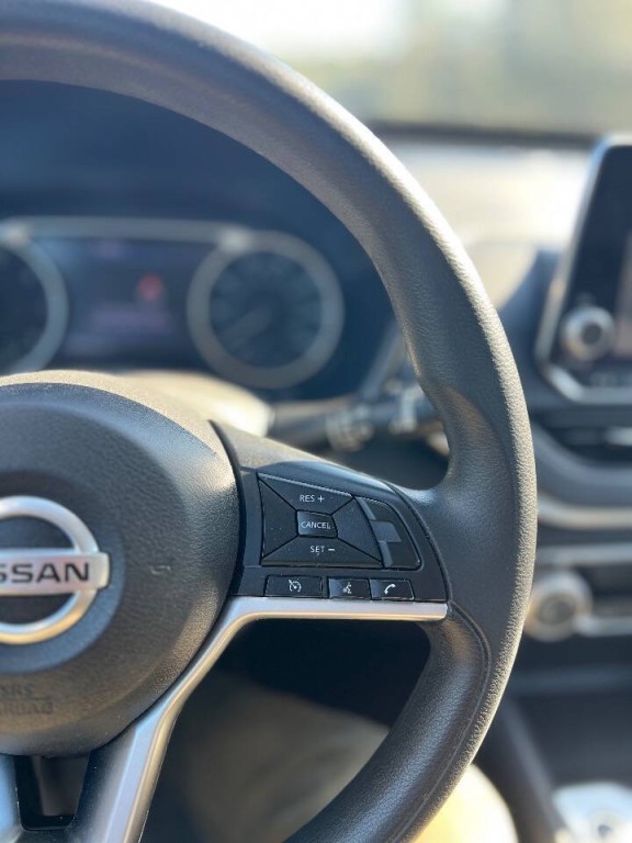 2019 Nissan Altima Image 21