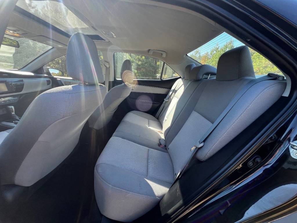 2014 Toyota Corolla Image 11