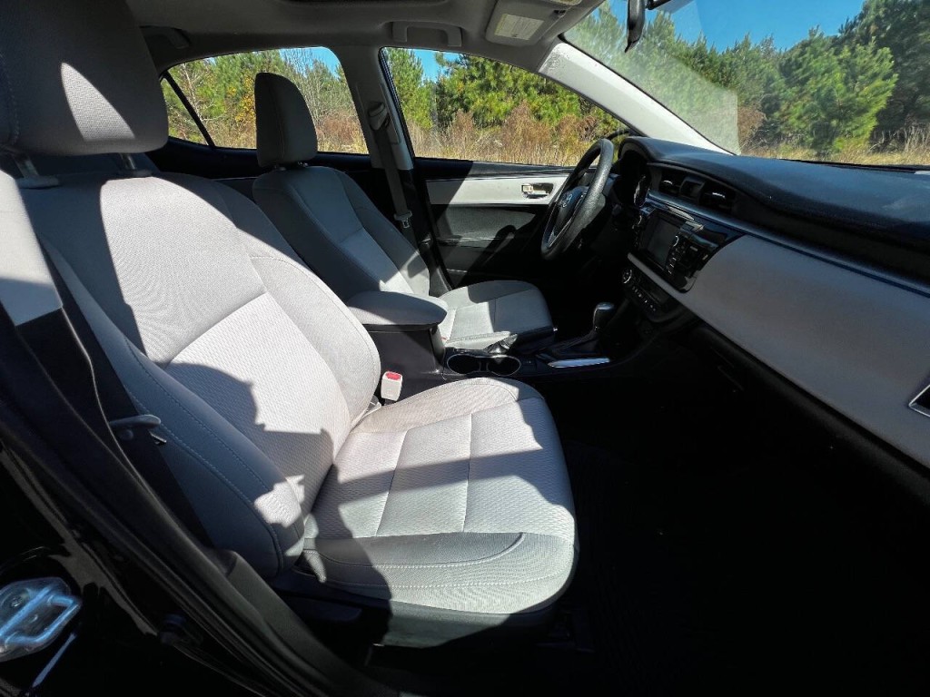 2014 Toyota Corolla Image 18