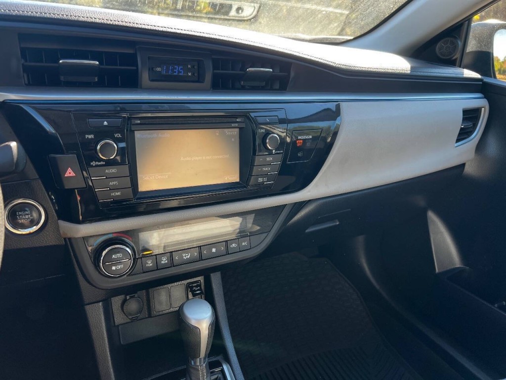 2014 Toyota Corolla Image 23