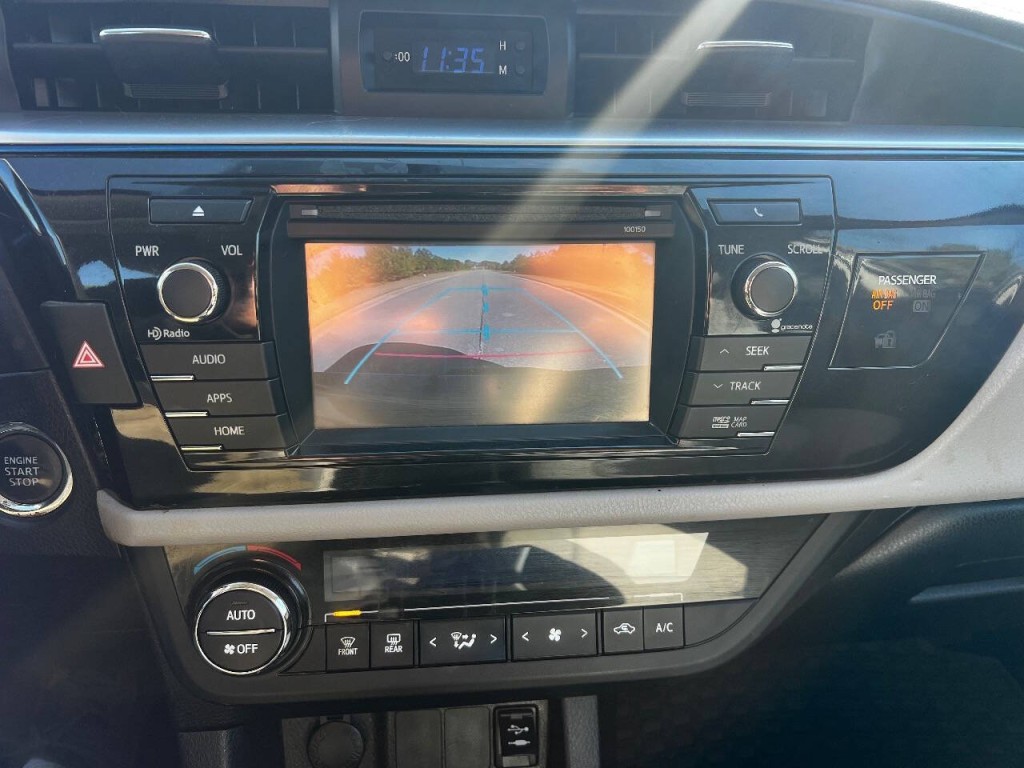 2014 Toyota Corolla Image 24