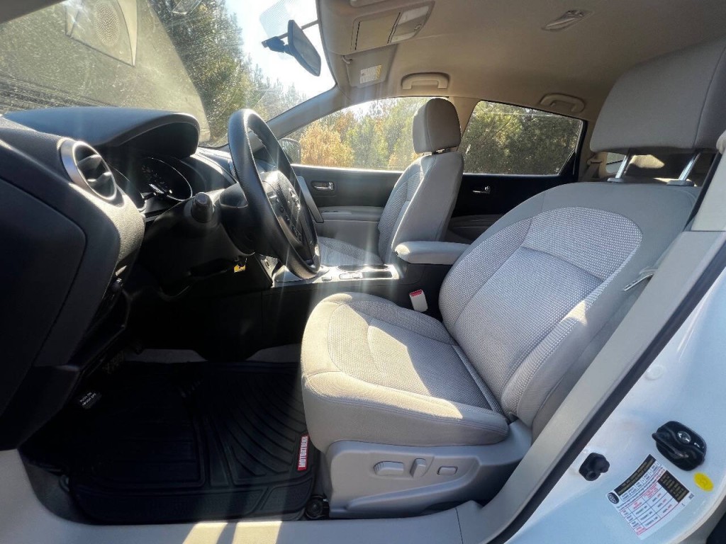 2012 Nissan Rogue Image 9