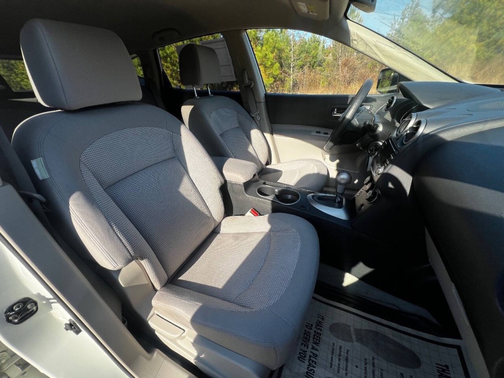 2012 Nissan Rogue Image 16