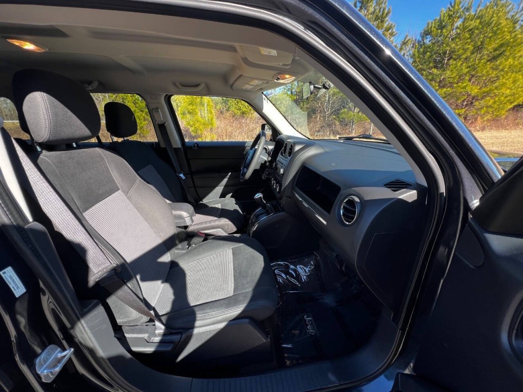 2014 Jeep Patriot Image 35