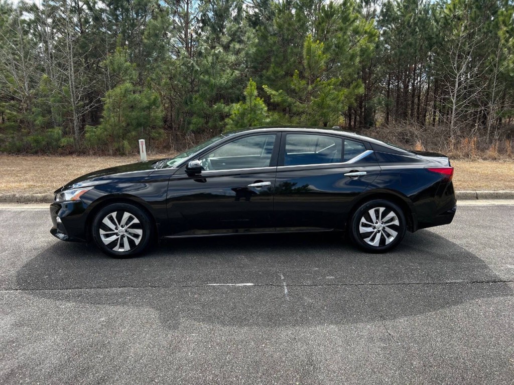 2019 Nissan Altima Image 3