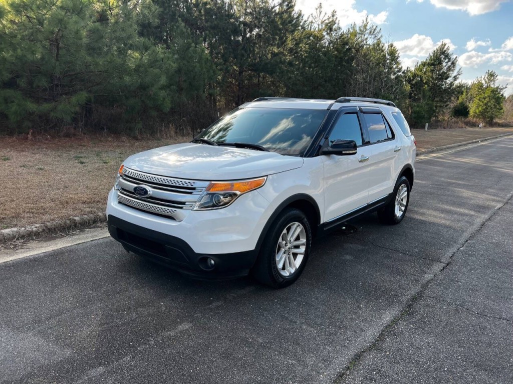 2015 Ford Explorer Image 2