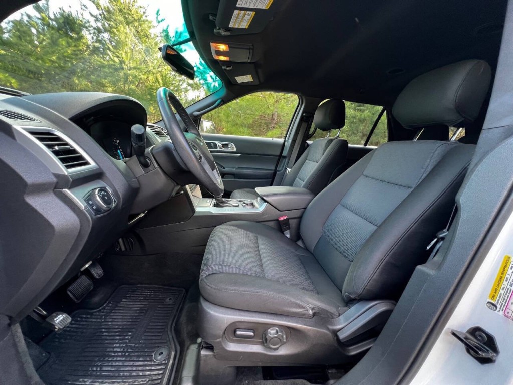2015 Ford Explorer Image 11