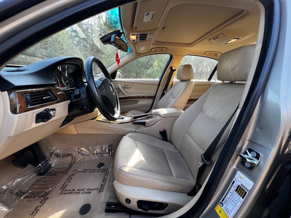 2007 BMW 3 Series Image 9