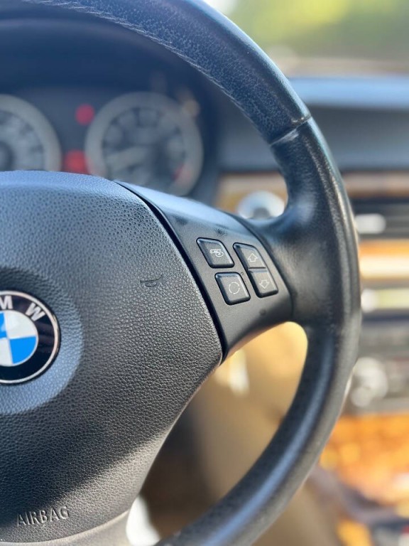 2007 BMW 3 Series Image 18