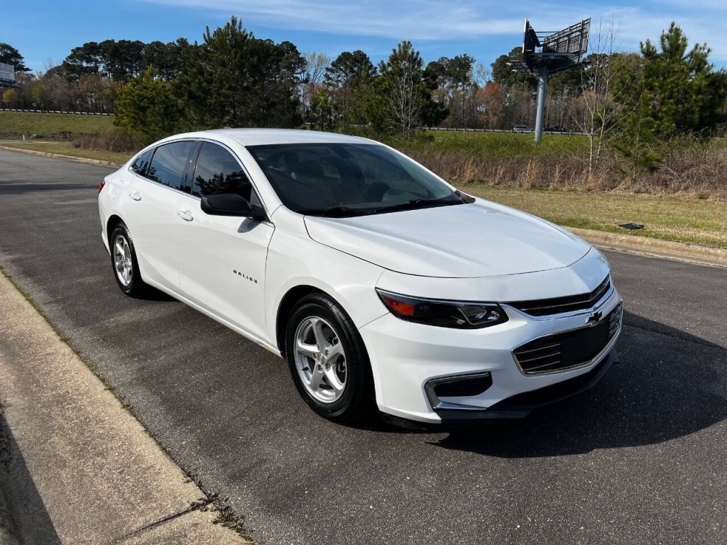 2017 Chevrolet Malibu Image 6