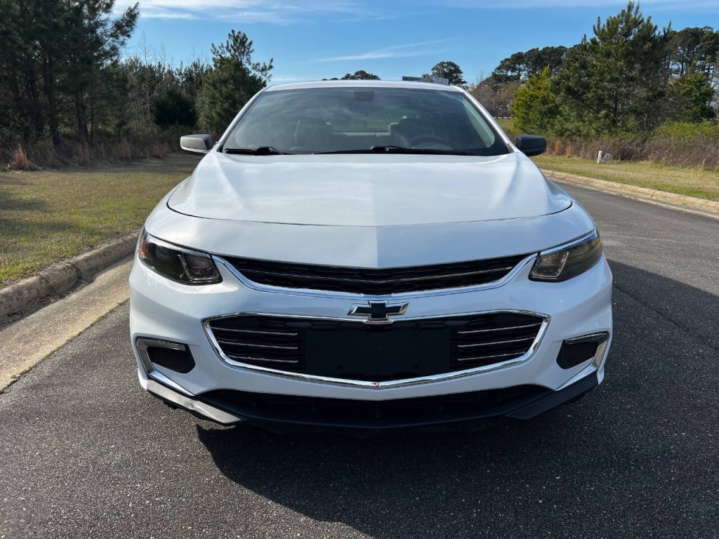 2017 Chevrolet Malibu Image 7