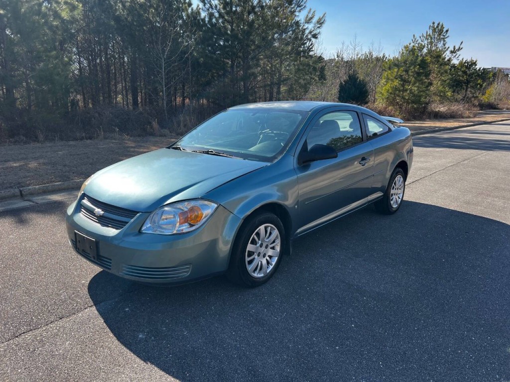 2009 Chevrolet Cobalt Image 2