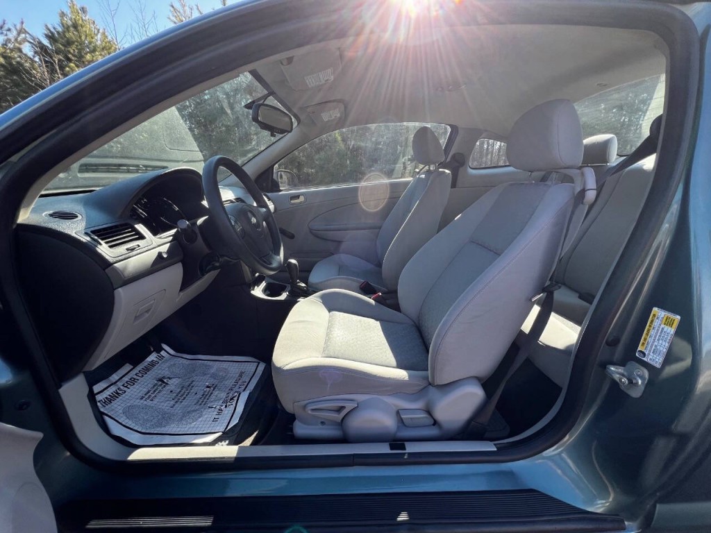2009 Chevrolet Cobalt Image 11