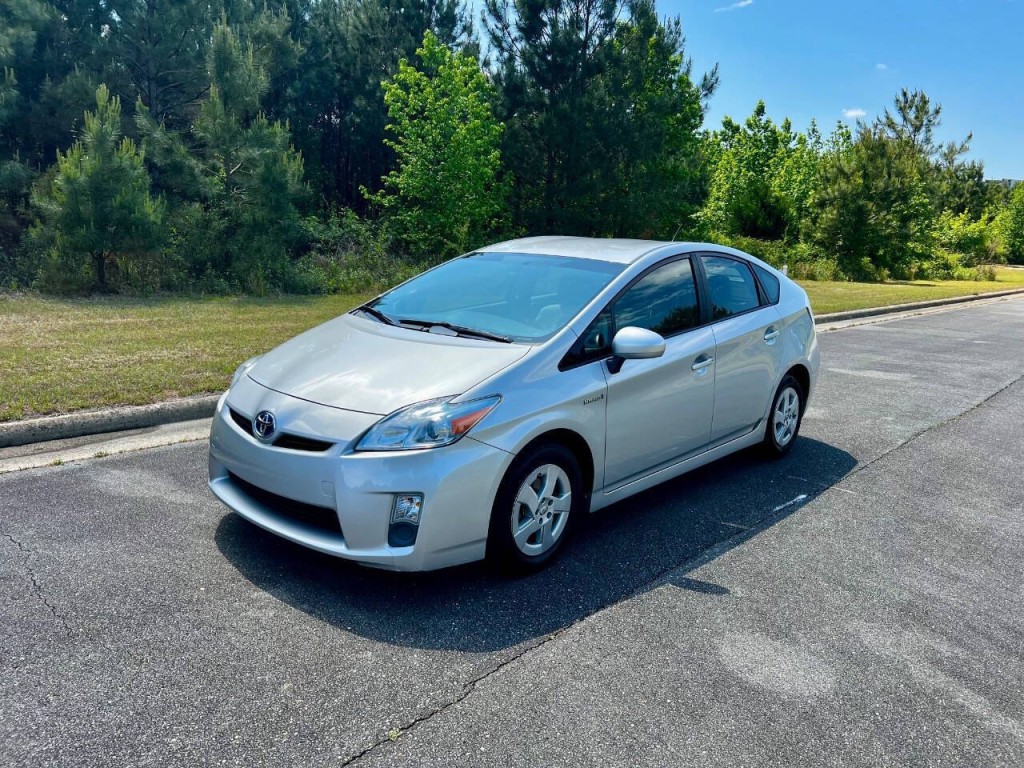 2011 Toyota Prius Image 2