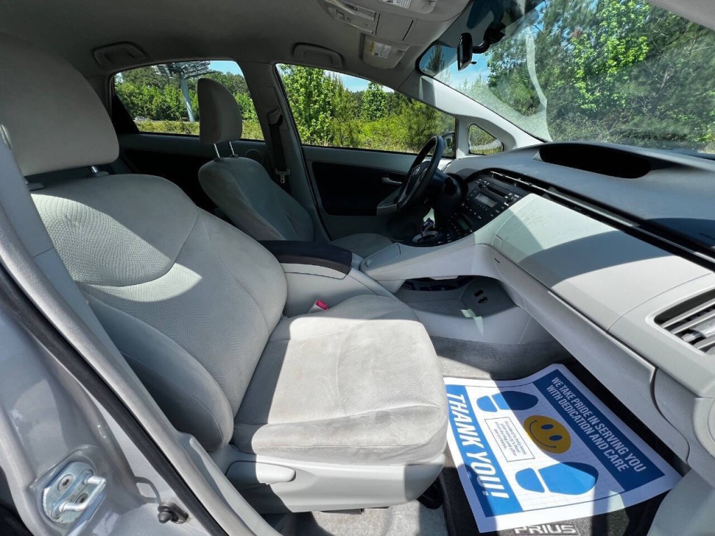 2011 Toyota Prius Image 18