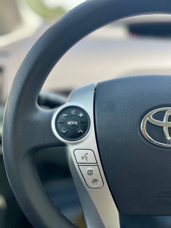 2011 Toyota Prius Image 23