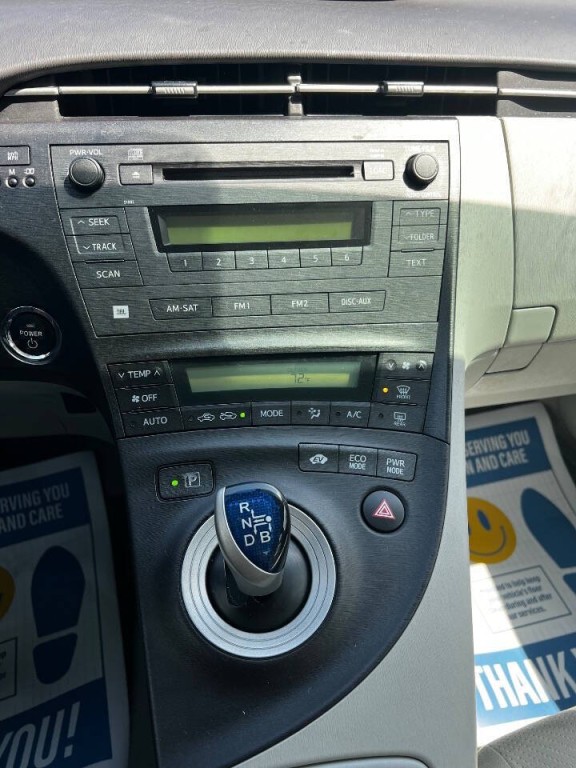 2011 Toyota Prius Image 25