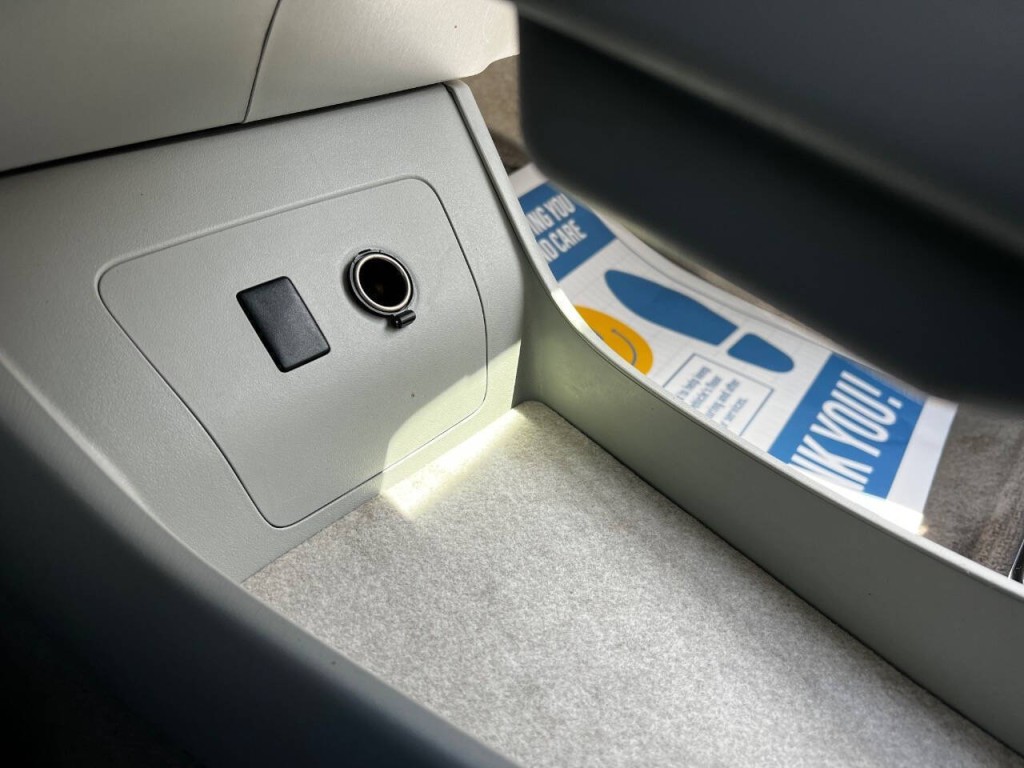 2011 Toyota Prius Image 27