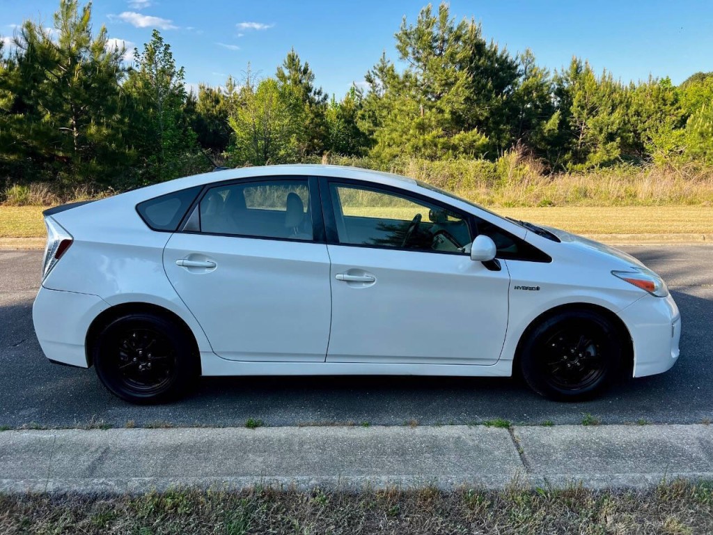 2013 Toyota Prius Image 7