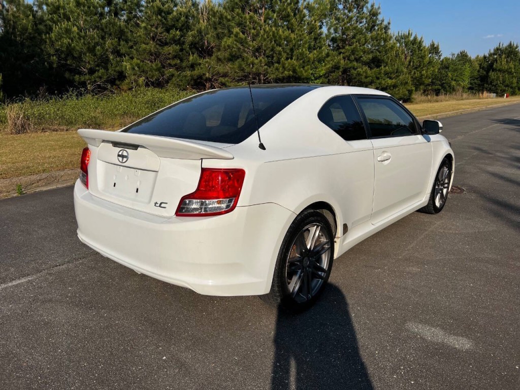 2013 Scion tC Image 6