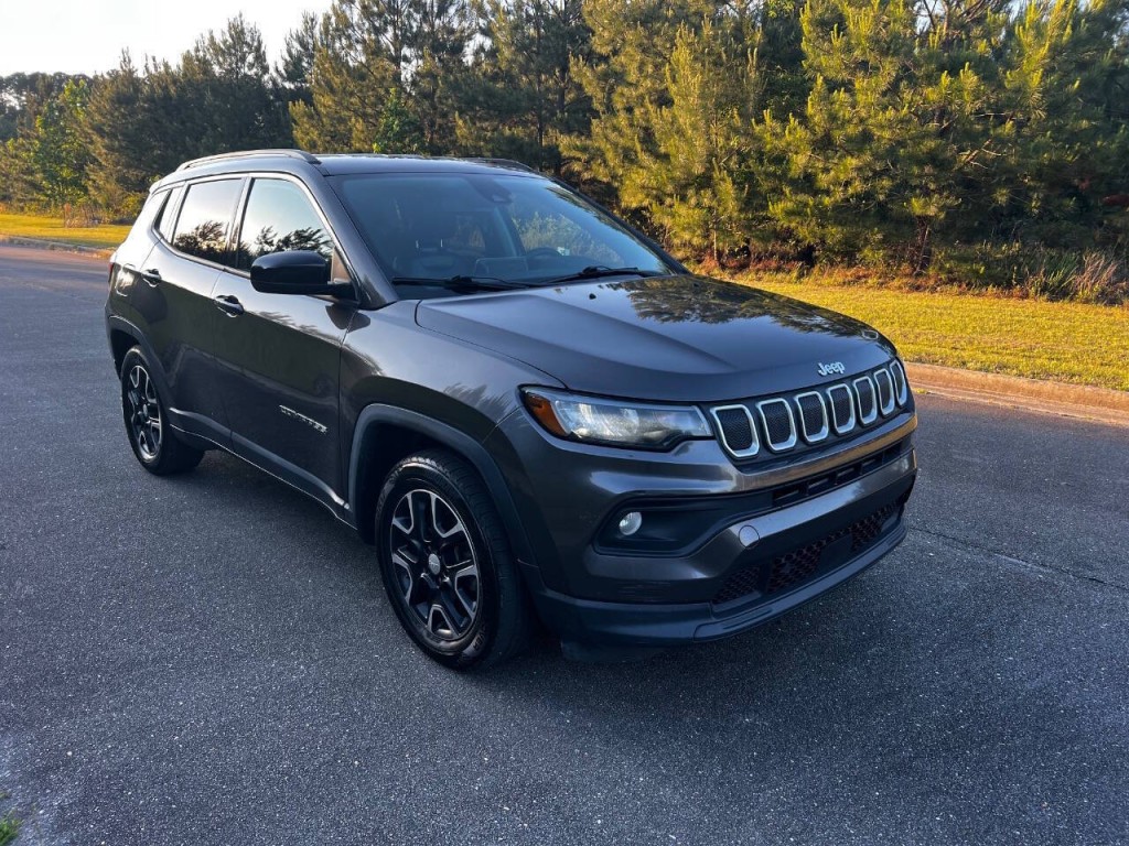 2022 Jeep Compass Image 8