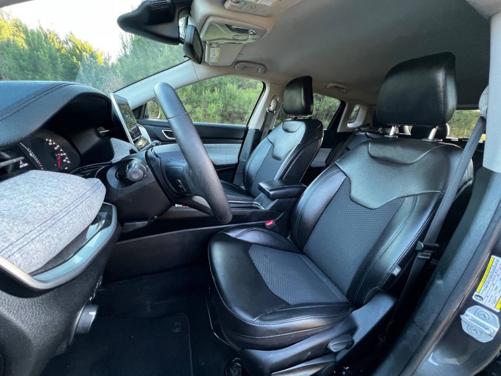 2022 Jeep Compass Image 12